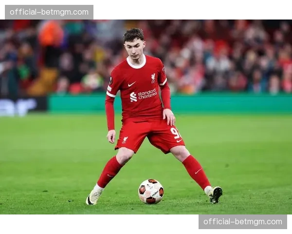 半场数据:利物浦8次射门仅1次射正,预期进球0.8 半场数据:利物浦8次射门仅1次射正,预期进球0.8