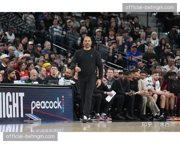 森林狼136-132险胜火箭,西部第六位置稳固