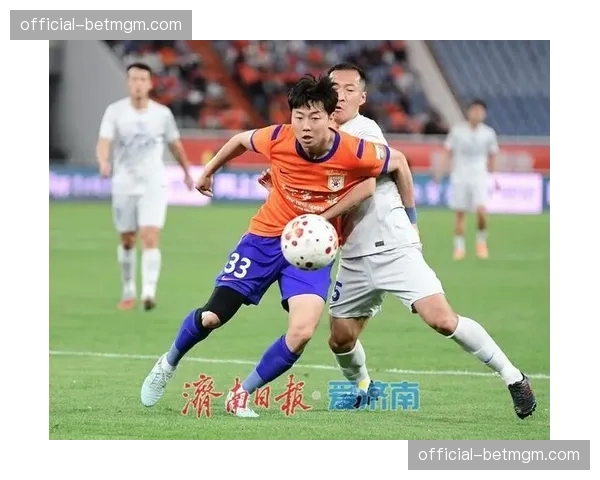 山东泰山4-1大胜上海申花，克雷桑戴帽泽卡传射